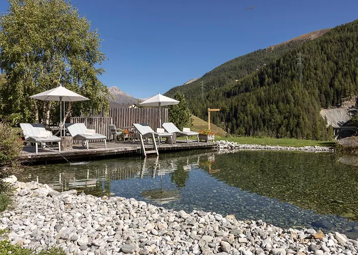 Relais & Chateaux In Lain Hotel Cadonau